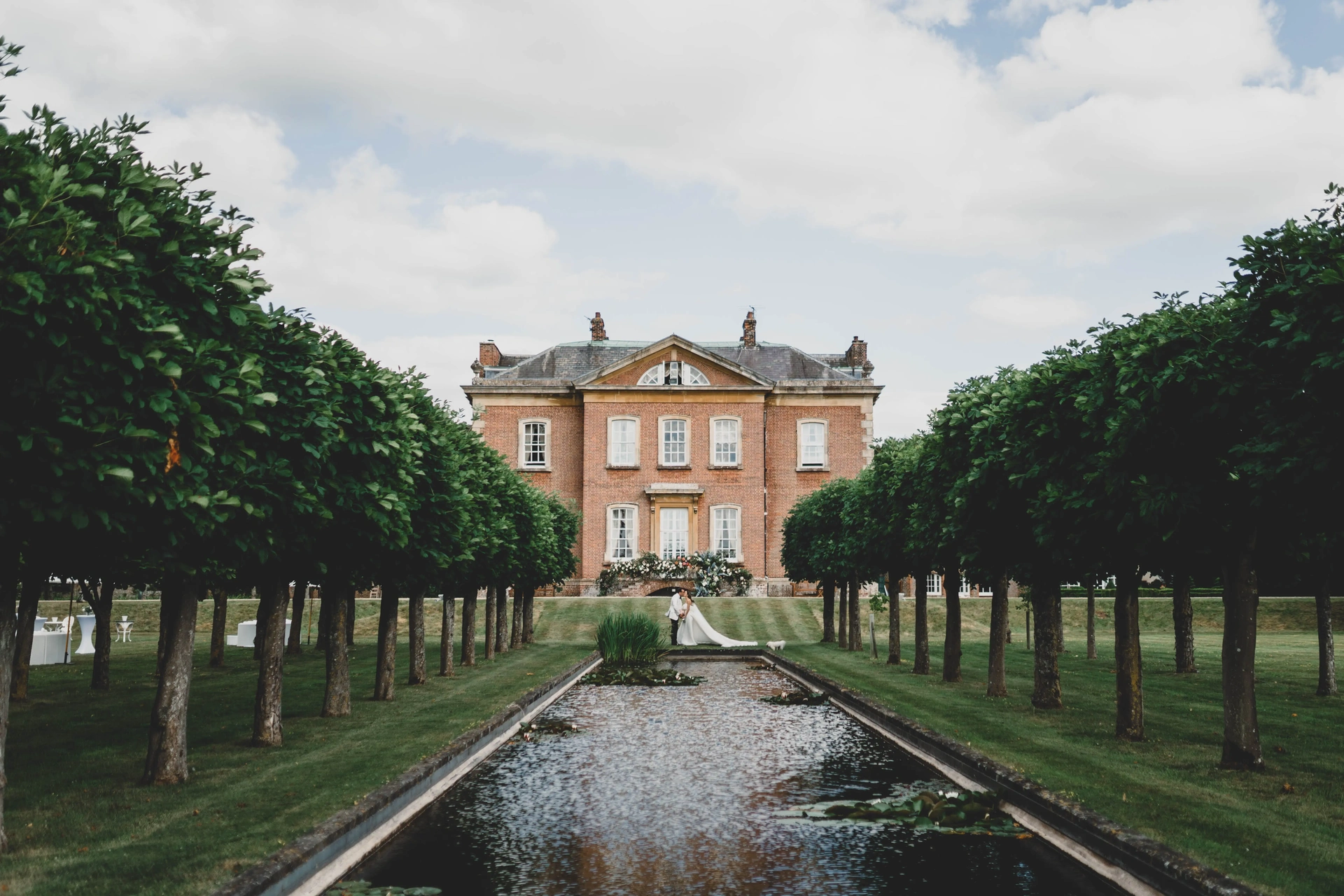 Whimsical English garden wedding 6