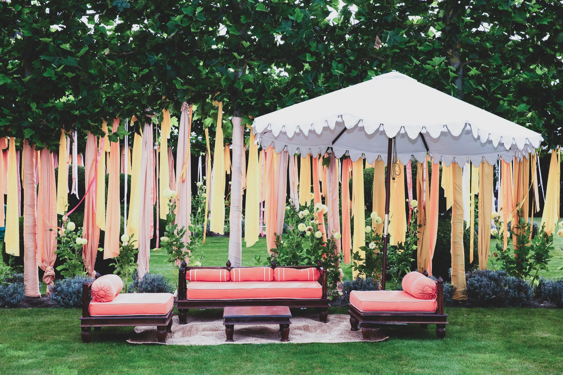 Wedding celebrations with Sarah Haywood Wedding Designs at a private home 1